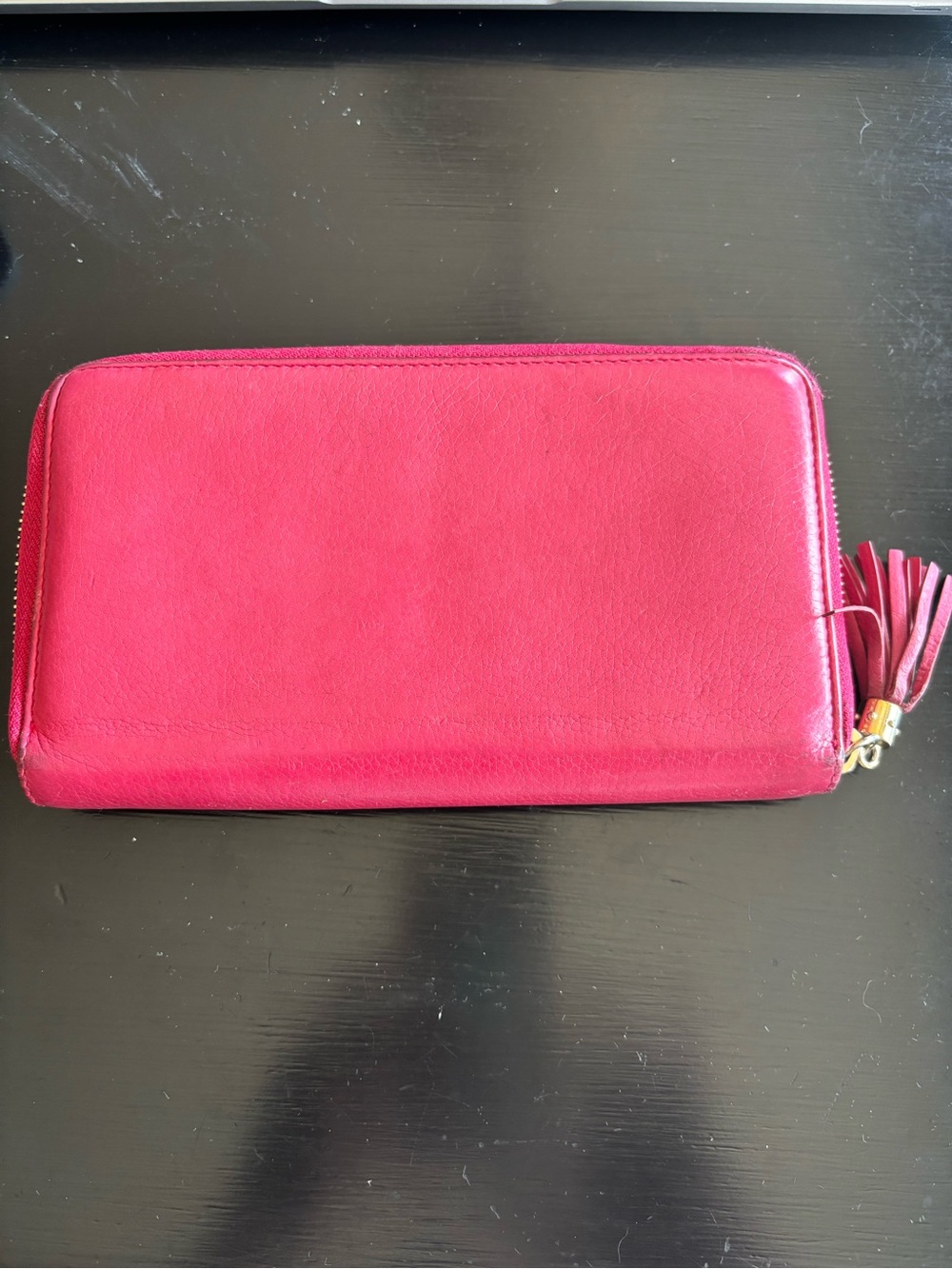 Gucci Pink Leather Zip-Around Wallet with Tassel - Picture 2 of 10